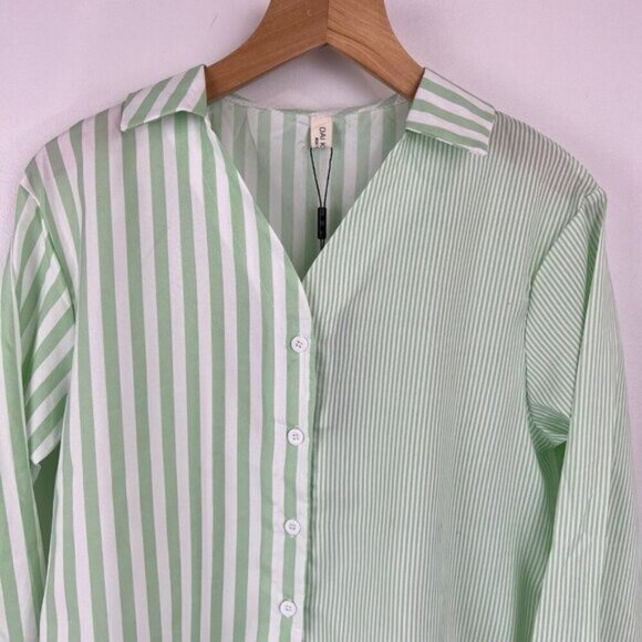 Women's Striped Button Down Shirt Size M Cropped Louse Fit Blouse Green White - Picture 3 of 16